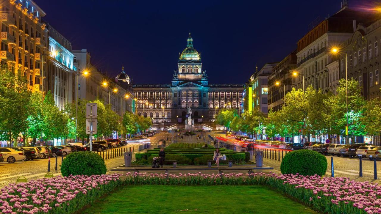 Black Gold Kingdom Prague Exterior photo